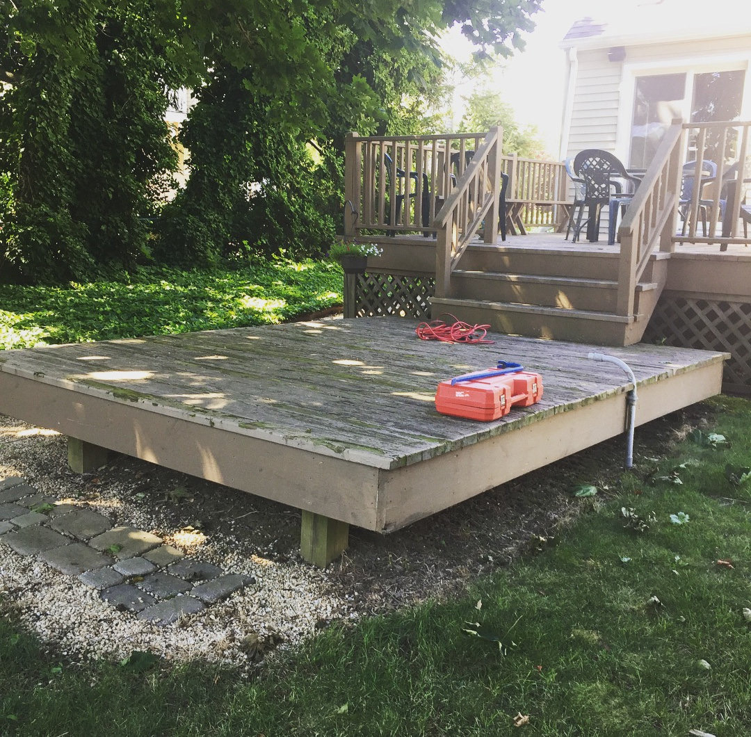 Jersey Junkers crew removing furniture